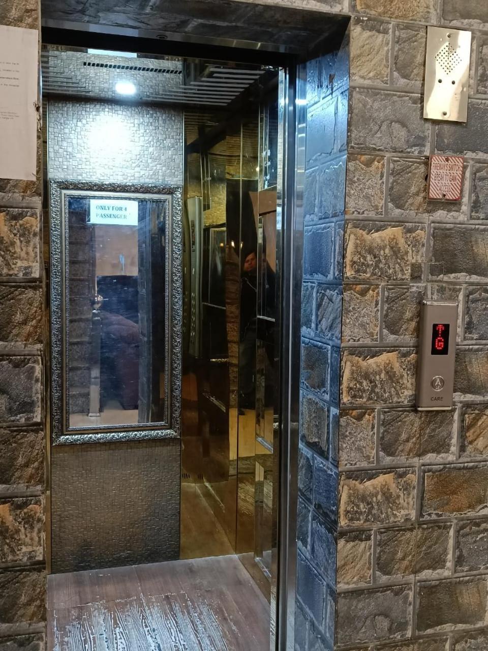 King Castle Mcleodganj-Centrally Heated And Air Cooled- Near Mall Road - Free Parking Dharamshala Exterior foto
